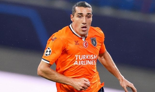 Enzo Crivelli sous les couleurs de l'Istanbul Basaksehir