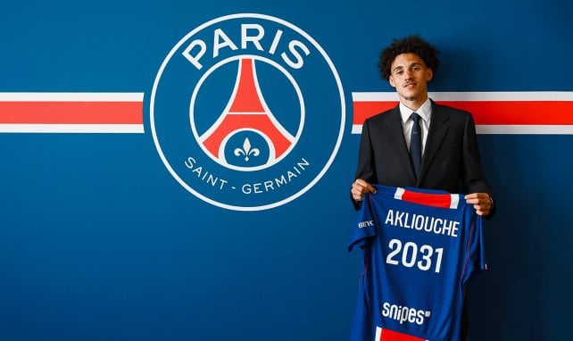PSG : Maghnes Akliouche devrait être disponible face à Man Utd