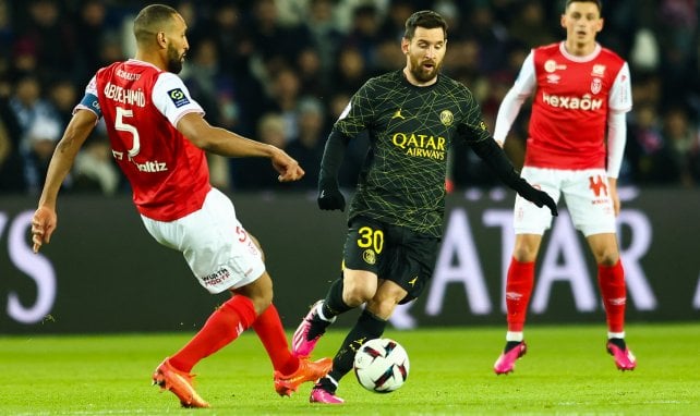 Yunis Abdelhammid (Reims) face à Lionel Messi (PSG)