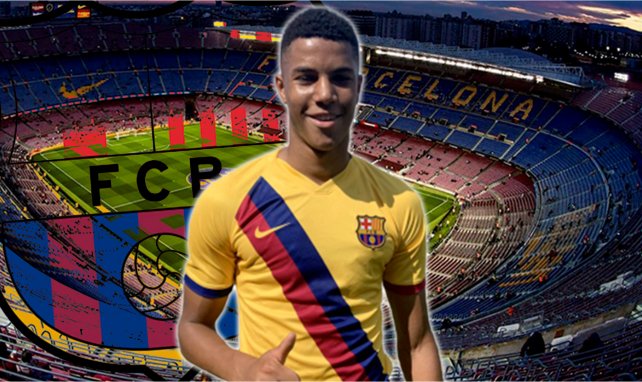 Xavier Mbuyamba sous le maillot du Barça