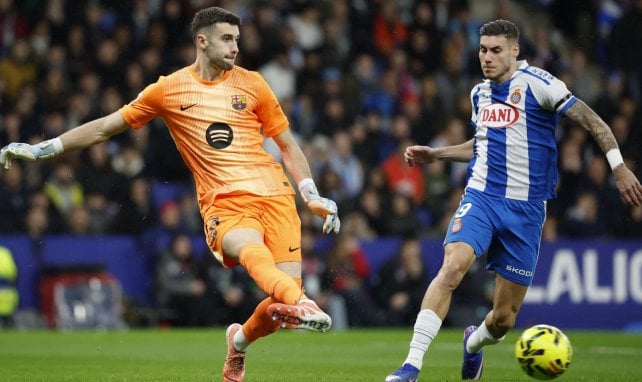 FC Barcelone : la soirée épatante de Joan Garcia en plein enfer