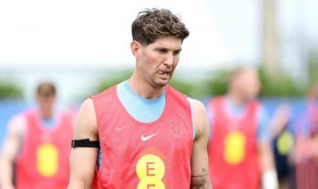 La Juventus tente le coup John Stones