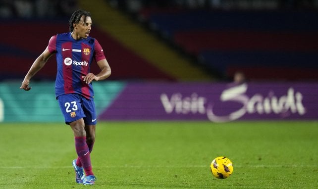 Jules Koundé avec le Barça