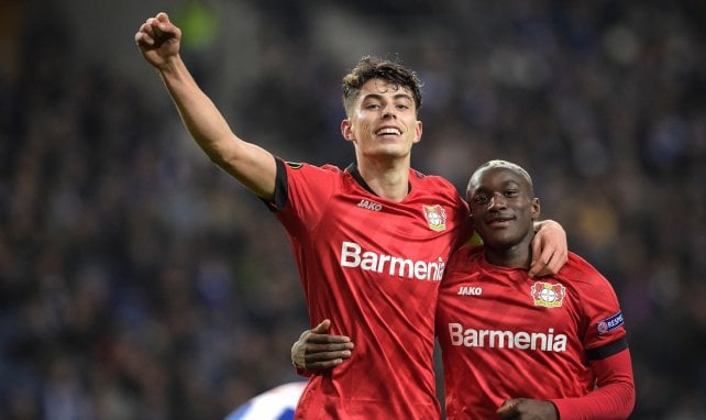 Kai Havertz célèbre une victoire du Bayer Leverkusen avec Moussa Diaby