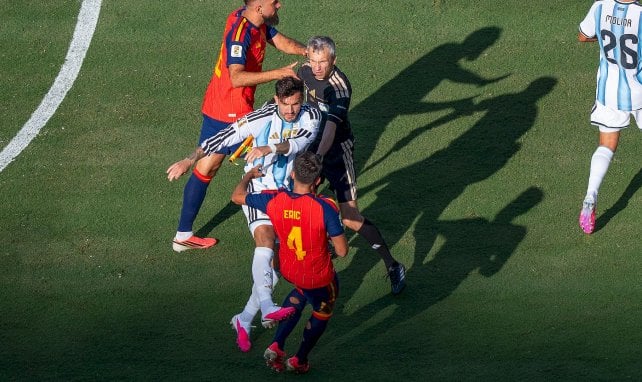 Coupe du Monde 2026 : la FIFA sanctionne Leandro Paredes de dix matchs de suspension !