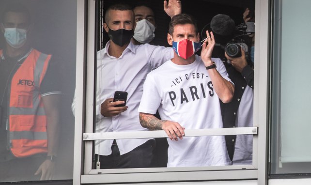 Lionel Messi à l'aéroport de Paris - Le Bourget.