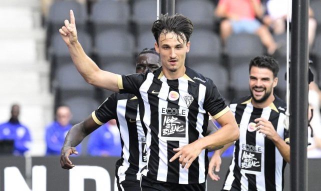 Esteban Lepaul, buteur avec Angers contre le Paris FC