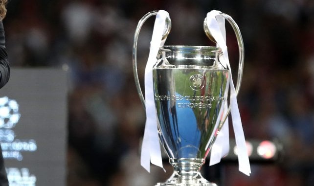 Le trophée de la Champions League  