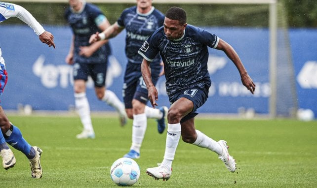 Un club de Ligue 1 a formulé une offre pour Gift Links