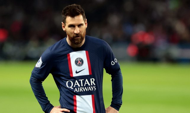 Lionel Messi avec le maillot du PSG
