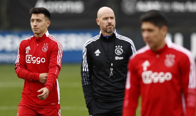 Lisandro Martinez à l'entraînement de l'Ajax aux côtés d'Erik ten Hag
