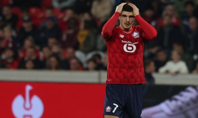 Fernandez Pardo se tient la tête à deux mains