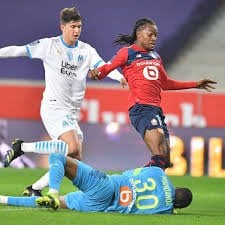 Renato Sanches bute sur Steve Mandanda