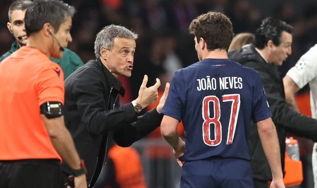 Luis Enrique et João Neves