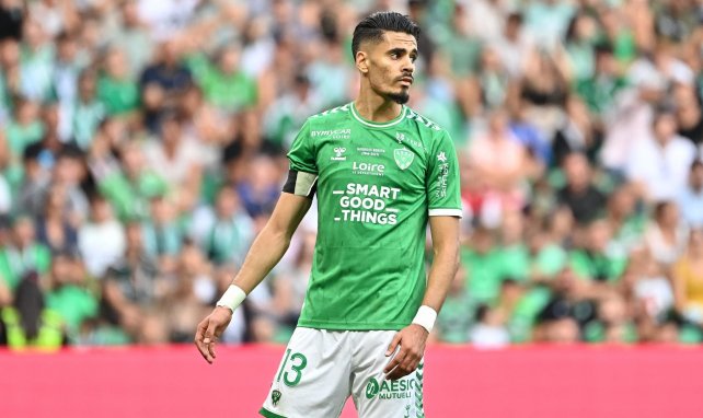 Mahmoud BENTAYG en action avec Saint-Etienne