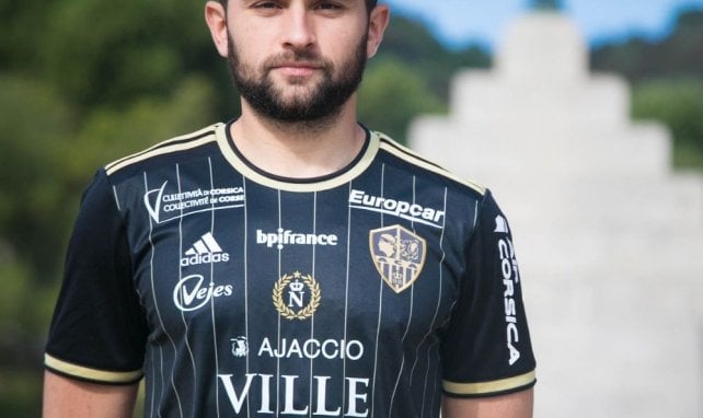 Le maillot d'Ajaccio en hommage à Napoléon Bonaparte