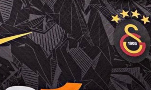 Le nouveau maillot extérieur 2022-2023 de Galatasaray par Nike