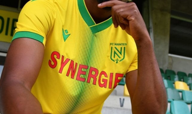 Le maillot domicile du FC Nantes pour la saison 2021-2022 !