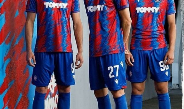 Le maillot domicile d'Hajduk Split pour la saison 2021-2022 !