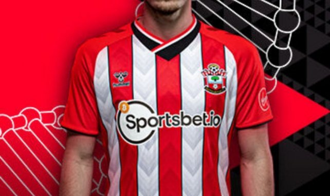 Le maillot domicile de Southampton pour la saison 2021-2022 !