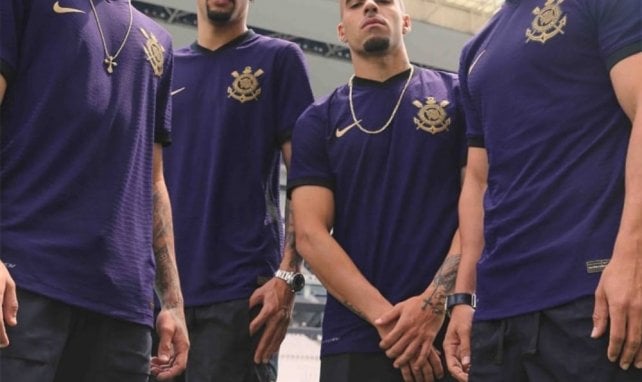 Le maillot third des Corinthians 21-22.