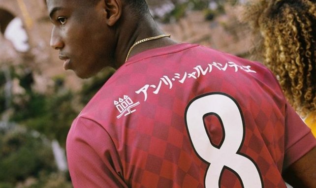 Le nouveau maillot du Vissel Kobe
