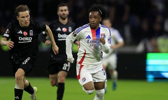 Malick Fofana en action avec l'OL en Ligue Europa