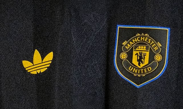 zoom logo maillot third Manchester United