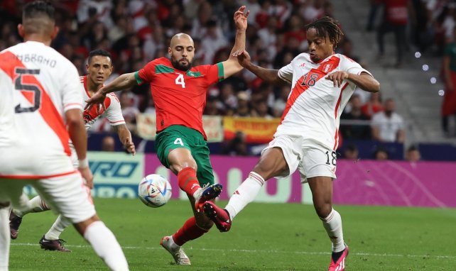 Amrabat lors du match Maroc-Pérou