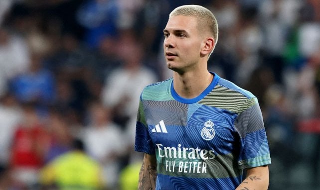 Franco Mastantuono à l'échauffement avec le Real Madrid