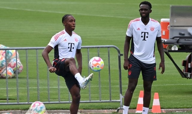 Mathys Tel à l'entraînement avec le Bayern