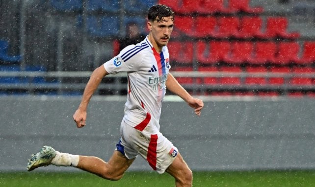 Romain Perret, avec la réserve de l'OL