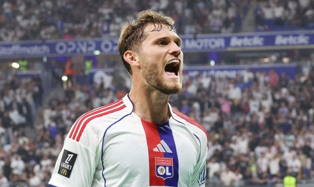 Tanner Tessmann avec l'OL