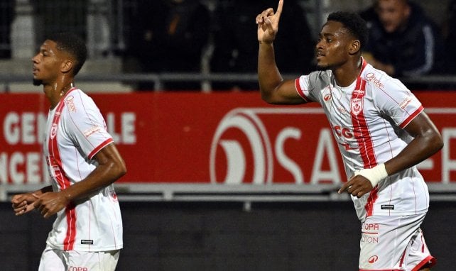 Ligue 2 : Bokangu offre encore la victoire à Guingamp, Nantes tombe à Sochaux