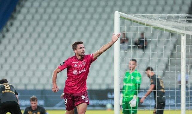 Ligue 2 : Annecy provisoirement 2e après sa victoire contre Grenoble, le Red Star bat Laval