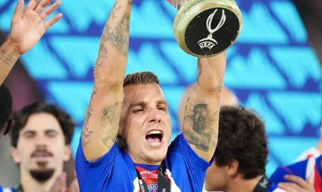 Ça se gâte déjà pour Lucas Digne au PSG 
