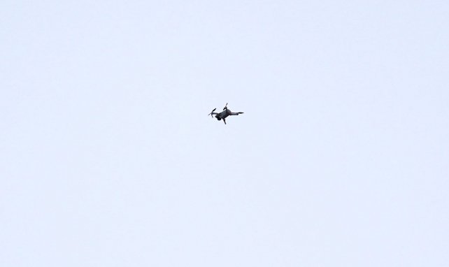 Un drone survolant le stade, pendant le match Southampton vs. Aston Villa