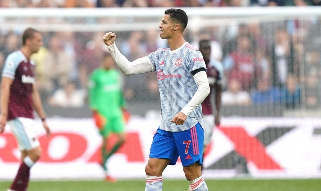 Cristiano Ronaldo célèbre un but avec Manchester United