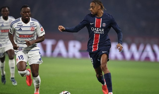 Bradley Barcola avec le PSG