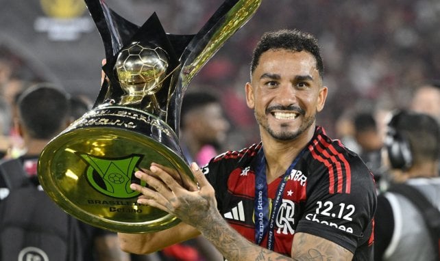 Danilo continue d’écrire sa légende au Brésil