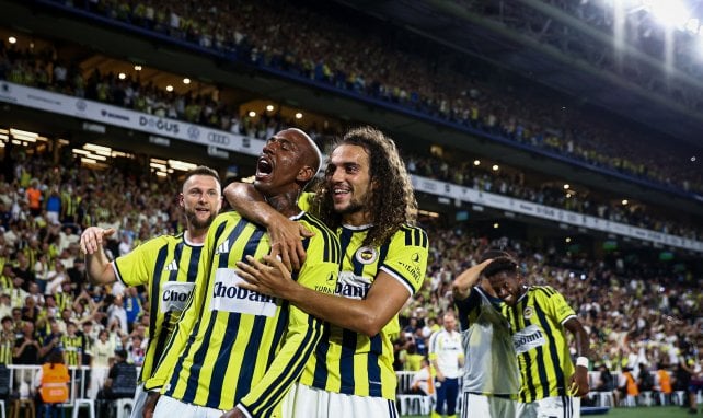 Doigts d’honneur aux supporters de l’OL, provocations, bagarre générale : Mattéo Guendouzi a pourri le choc OL-Fenerbahçe