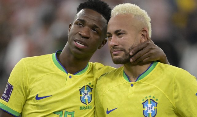 Vinicius et Neymar avec le Brésil