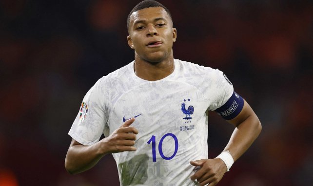 Kylian Mbappé avec l'équipe de France