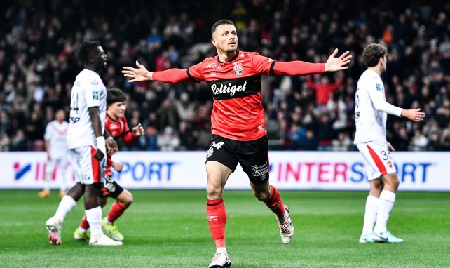 Pierre Lemonnier avec Guingamp