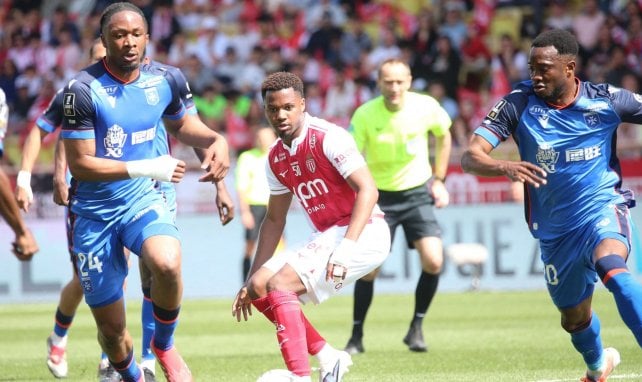 Ligue 1 : bousculé en première période, l’AS Monaco évite la noyade et limite la casse contre l’AJ Auxerre