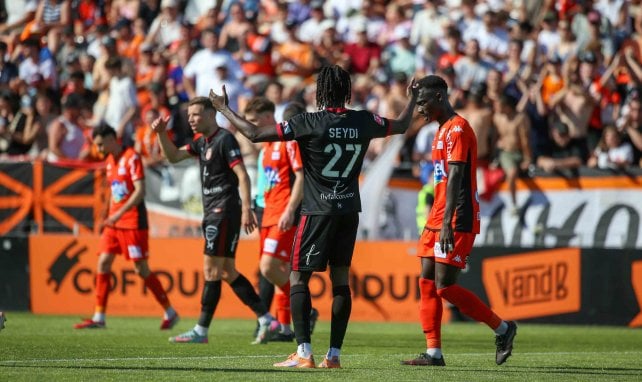 Ligue 2 : Laval assure son maintien et envoie Rouen en Ligue 3