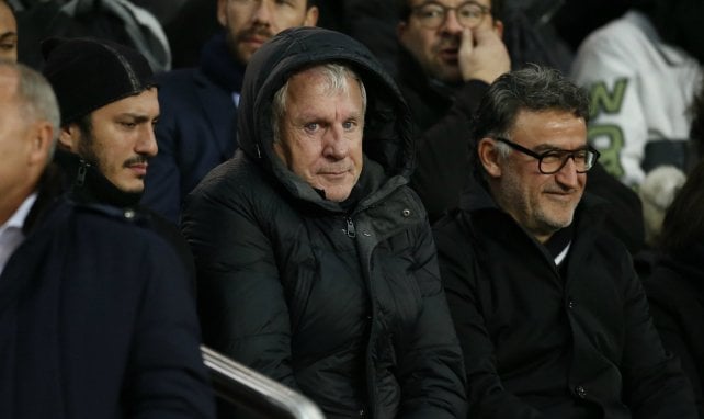 Luis Fernandez en compagnie de Christophe Galtier lors de PSG-OL 