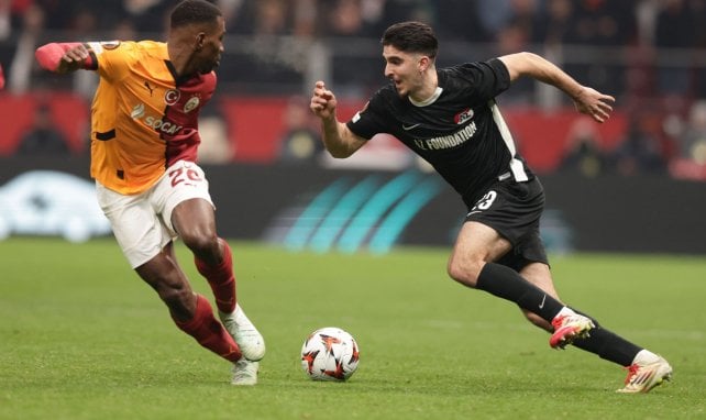 Mayckel Lahdo avec l'AZ Alkmaar