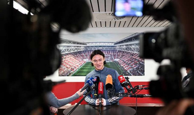 Apprendre à s'exprimer clairement devant les médias, un vrai travail pour les joueurs