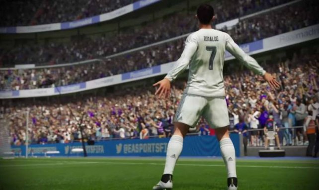 Cristiano Ronaldo cartonne sur FIFA 16 !